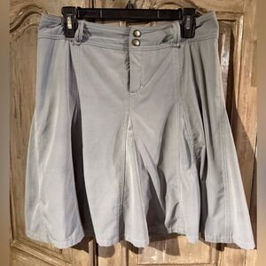 Athleta Whatever Skort in light grey